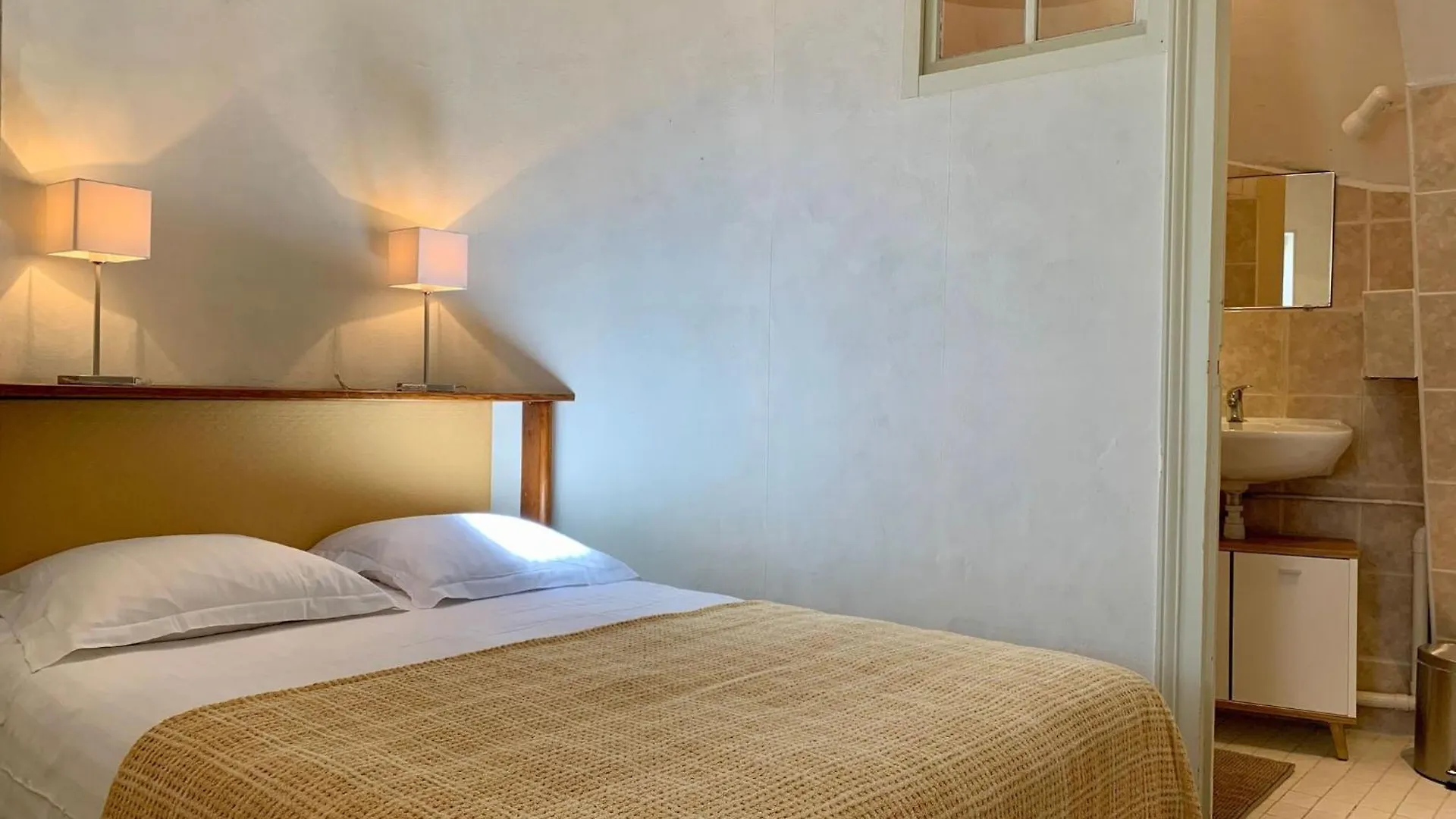 Cosy Apartment In A 19Th-Century Villa Saint-Nectaire 0*,  France